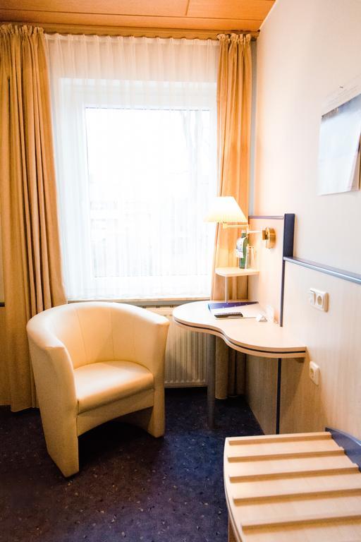 Friesen Hotel Jever Quarto foto